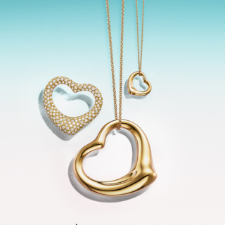 Tiffany & Co.推出全新情侶珠寶，以粉色心...