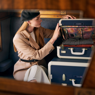踏上一段跨時空的不朽之旅！Samsonite復刻...
