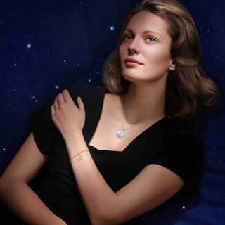 請來領取你的幸運守護！Van Cleef & Arp...