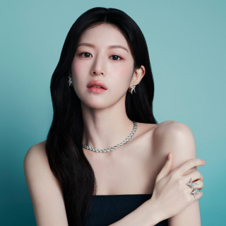 Tiffany & Co.推出全新「石上鳥」珠寶系列，由新任品牌大使高允貞率先演...