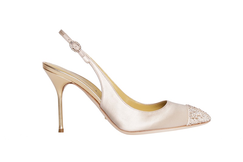 sergio rossi Bridal Collection 新娘系列 Lady Jane象牙白緞面拼接水鑽繫帶高跟鞋NT$46,000