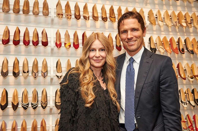 Ferragamo家族成員James Ferragamo與Louise Ferragamo於展覽開幕現場留影