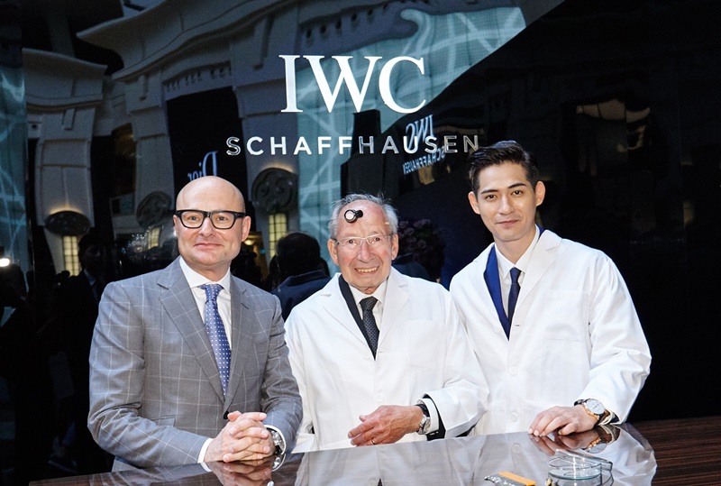 IWC萬國錶全球行政總裁喬祺斯( Georges Kern )、首席製錶顧問克勞斯(Mr. Kurt Klaus)、亞洲巨星周渝民