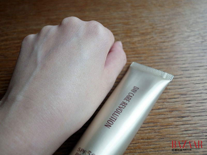 SHISEIDO資生堂／彈潤肌密 多效膠原美肌乳SPF50+PA+++，35ml，售價$900