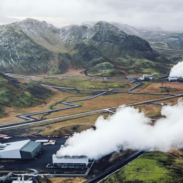 【#Energy】二氧化碳的神奇變身，冰島工廠以地熱能源結合碳捕捉技術將廢棄轉化為石頭，一年可有效封存4,000噸溫室氣體！