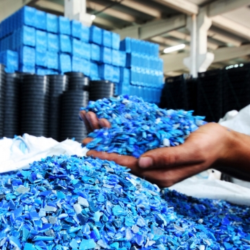 【#Sustainable】垃圾變黃金？掩埋場的回收瓶是怎麼變高端精品的？