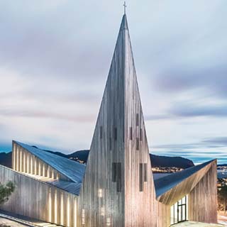 【#Architecture】來自天神眾星的祝福 挪威獨特尖塔教堂
