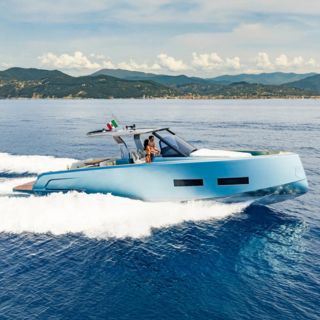 2025坎城游艇節登場，破百艘奢華遊艇全球首次亮相，這幾艘中小型度假艇帶來海上休旅新體驗！