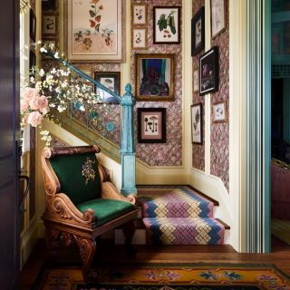 一窺設計師Ken Fulk的印花狂想，這處度假別墅有如現實版「愛麗絲夢遊仙境」