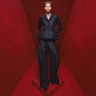 【#Style】摩登都會的俐落幹練！職場女性的時尚西裝穿搭多重奏，既不失得體也便於辦公